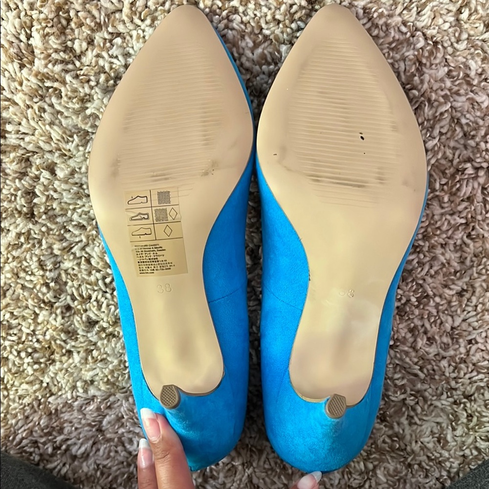H&M Blue Heels Elegant Suede-Like Design - Picture 5 of 6